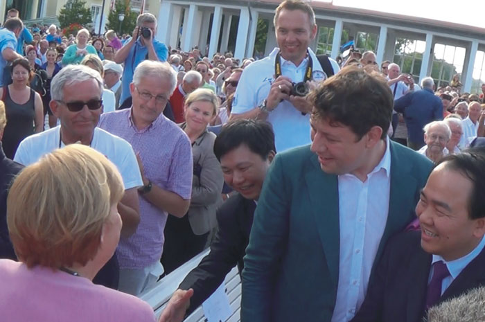 Jieyang Economic and Trade Delegation Invited to Attend Election Campaign of German Chancellor Angela Merkel